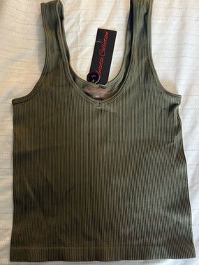 Stretchy tank top, size M/L